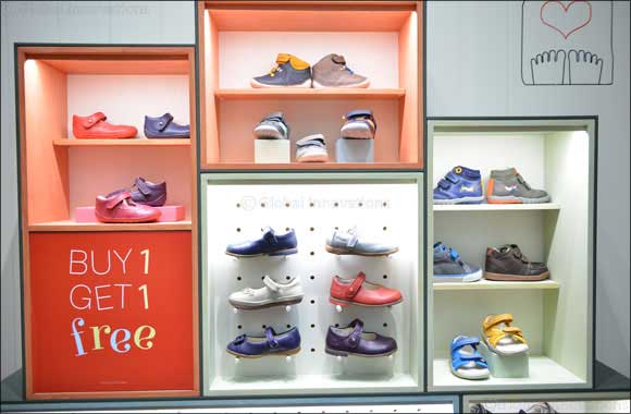 clarks kids store