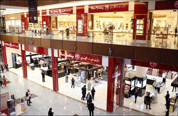 Win 5000 dirhams every day at Paris Gallery