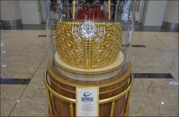 World's largest gold ring goes on display at the Sahara Centre