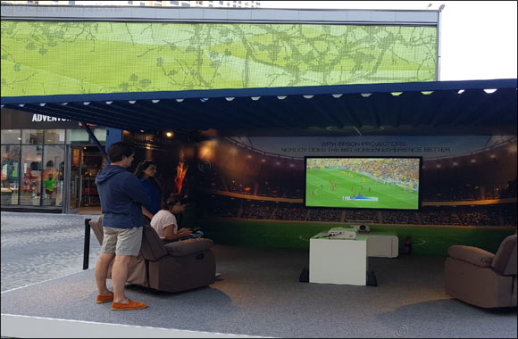 Epson's pop-up Containers at CityWalk 2 and The Beach entertain sports and gaming enthusiasts