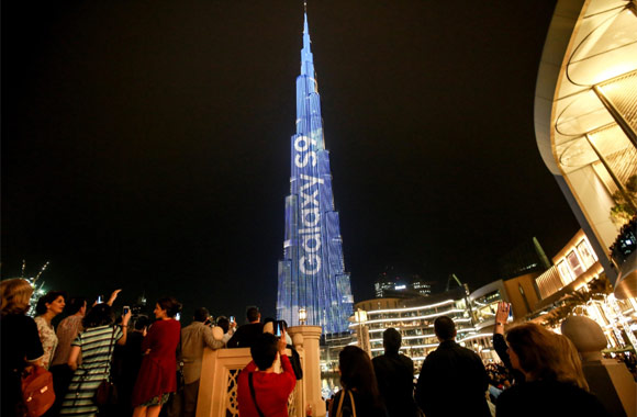 Samsung Showcases a Riveting Display at Dubai's Burj Khalifa for Galaxy S9 and S9+'s Debut