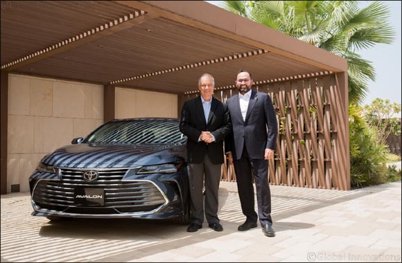 Luxurious all-new 2019 Toyota Avalon infuses admired confidence