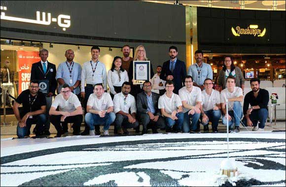 Marina Mall sets new world record for Zayed legacy