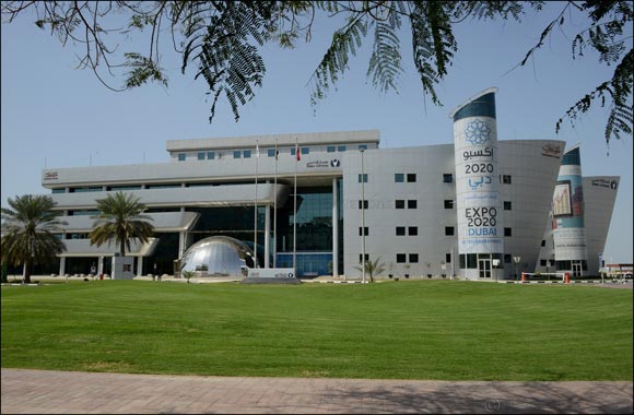 Dubai Customs receives Oman Chamber of Commerce delegation