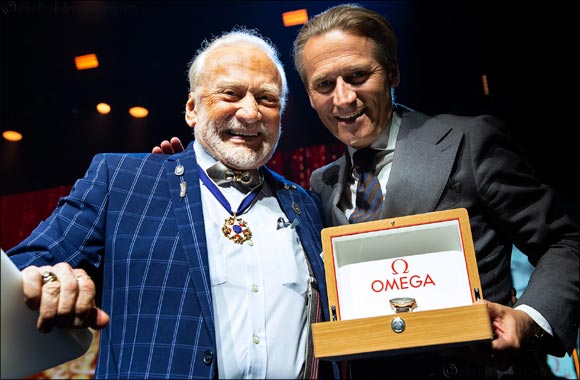 OMEGA awards the winners of the Stephen Hawking Medal for Science Communication