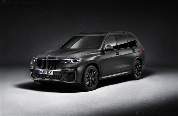 Imposing presence, exclusive charisma: the BMW X7 Dark Shadow Edition