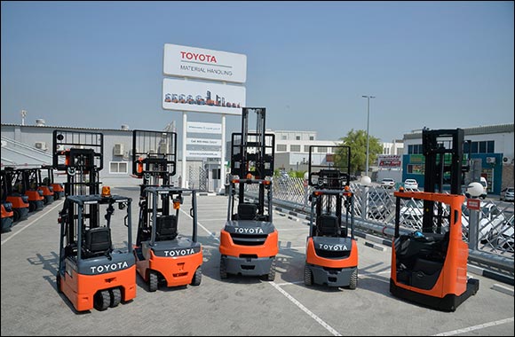 Al-Futtaim Toyota Material Handling and DHL Sign  Long-Term Contract for 32 Electric Forklifts
