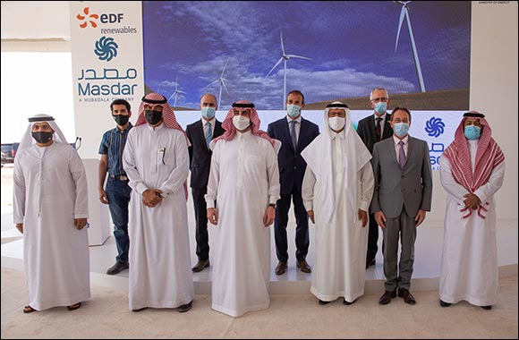 Saudi Arabia Sees its First Wind Farm from Vestas Coming Together