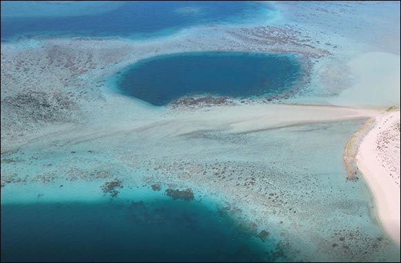 Environment Agency – Abu Dhabi Monitors the Presence of One of the Rarest Blue Holes in the Waters of Al Dhafra Region