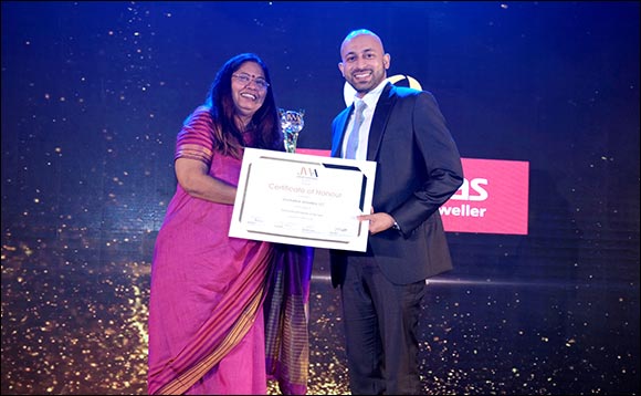 Joyalukkas Awarded Outstanding Enterprise of the Year' Award at Jewellery World Awards Dubai 2022