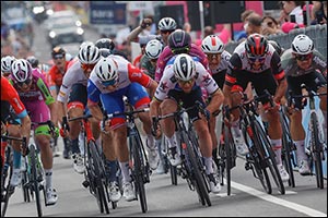 Gaviria Podiums in Emphatic Giro Sprint Showdown