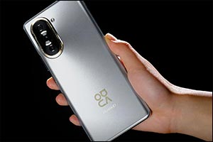 With many Industry-firsts, the nova 10 Pro's front Camera takes your Selfies to New Levels