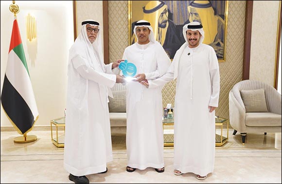 Dubai Customs Holds Monthly Client Honoring Ceremony