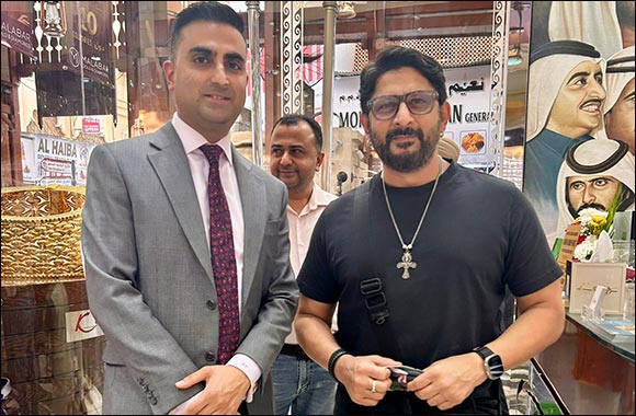Famous Bollywood Actor Arshad Warsi Visits Kanz Showroom in Dubai