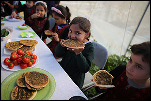 UN WFP's School Meal Programmes Boosted by �End Hunger with Goodness' Campaign by Choithrams