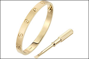 The Love Bracelet: When Function Meets DÉCOR