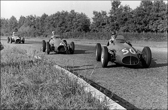 Juan Manuel Fangio's Victory 70 Years Ago Aboard a Maserati at the Italian Grand Prix
