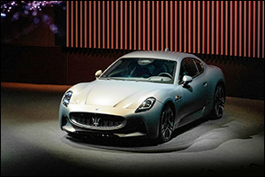 Maserati's show ushers in the Trident's new electric era and presents the GranCabrio Folgore to the  ...