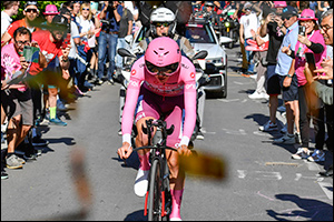Pogačar prevails in Perugia time trial at Giro D'Italia
