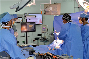 So Long, Stiff Knees! Madinah Hospital Pioneers Robotic Knee Replacement Surgery in Saudi Arabia
