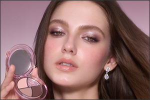 New SHEGLAM Daydreamer Mini Palette Turns Pocket-Sized into Power Pigment