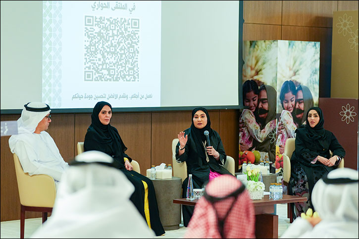 FDF hosts dialogue forum to showcase services in Al Khatim