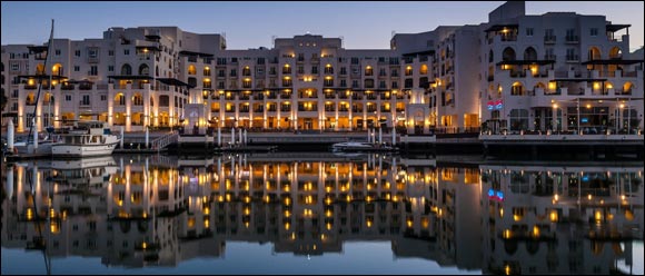 Eastern Mangroves Promenade provides stunning backdrop for the perfect Ladies' Day Out : Eastern Mangroves Promenade provides stunning backdrop for the perfect Ladies' Day Out :