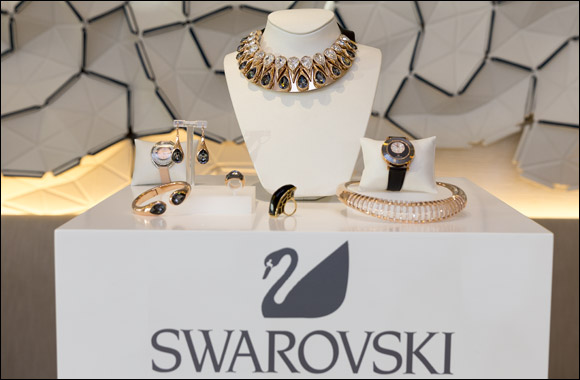 Swarovski Fall/Winter 2015-2016 Fashion Show