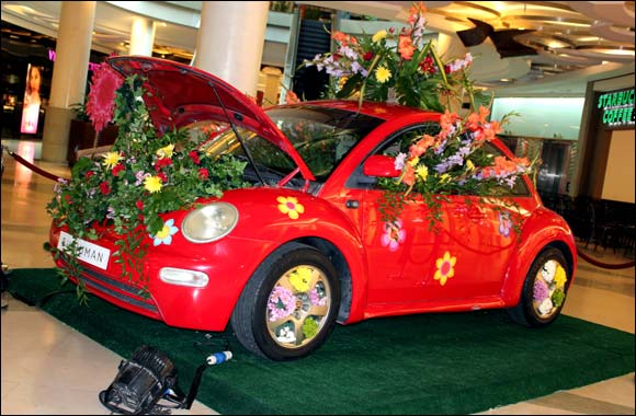 Flower car at BurJuman