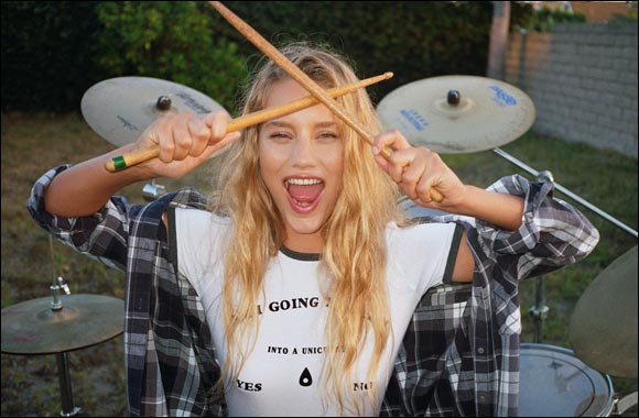 Pull&Bear revamps pacific girls, its most youthful women's collection, inspired by winters on the californian coast