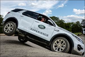Land Rover supports No Man's Land expedition