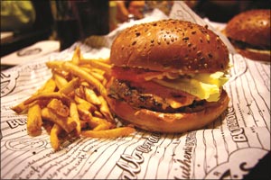 Pinnacle Launches Classic Burger Joint in Dubai.