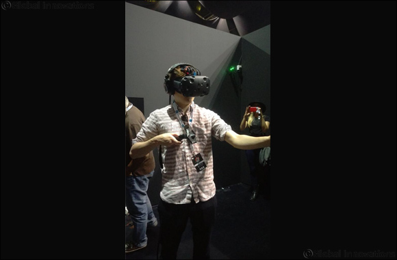 Game of Thrones star Jack Gleeson and HTC fans get hands on with HTC Vive for the first time in the Middle East