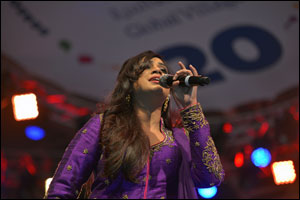 Indian Singing Sensation Shreya Ghoshal enthralls audiences at Global Village