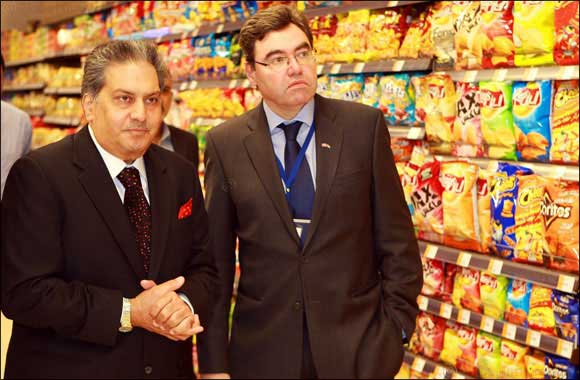 British Consul General visits Al Maya Supermarket