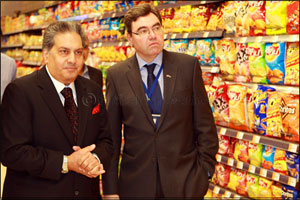 British Consul General visits Al Maya Supermarket