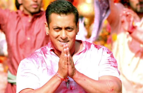 Calling all Salman Khan super fans  talk to him ahead of TOIFA 2016 exclusively with du the official telecom partner of TOIFA 2016