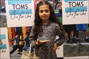 INTRODUCING Spring Summer '16 at TOMS 10 Years of Giving Continues