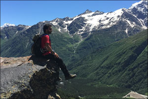 du's Yasir Albehzad flies the UAE flag at the peak of Europe and Russia's highest summit