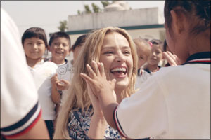 TUMI Announces Brand Ambassador Petra Nemcova for Fall 2016