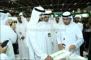 HH Sheikh Maktoum bin Mohammed bin Rashid Al Maktoum inaugurates DEWA's updated website at GITEX 2016