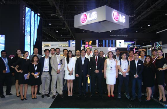 LG hosts regional debut of Revolutionary OLED Digital Signage Displays at GITEX 2016