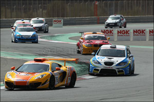 Jeffries and Breukers Win Lamborghini Super Trofeo Title at Dubai Autodrome