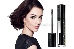 Volume Reveal mascara Ultra Black Collection