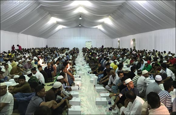 G4S, in partnership with UAE Red Crescent, helps distribute free Iftar meals at Jebel Ali tents