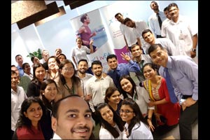 Oman Insurance Company employees support patients in need of blood