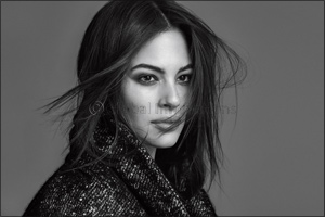 Marina Rinaldi : Ashley Graham continues her role as the face  of the brand for the Fall/Winter17 campaign.