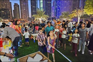 Join in the Bubble and Balloons Fiesta at Dubai Marina Mall