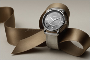Happy holidays with Rado - Give the gift of everlasting style this season