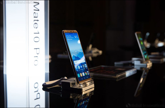 Arab Fashion Week 5th Edition Combines Innovative Fashion and Intelligent Technology with Huawei AI-Powered Mate 10 Photography